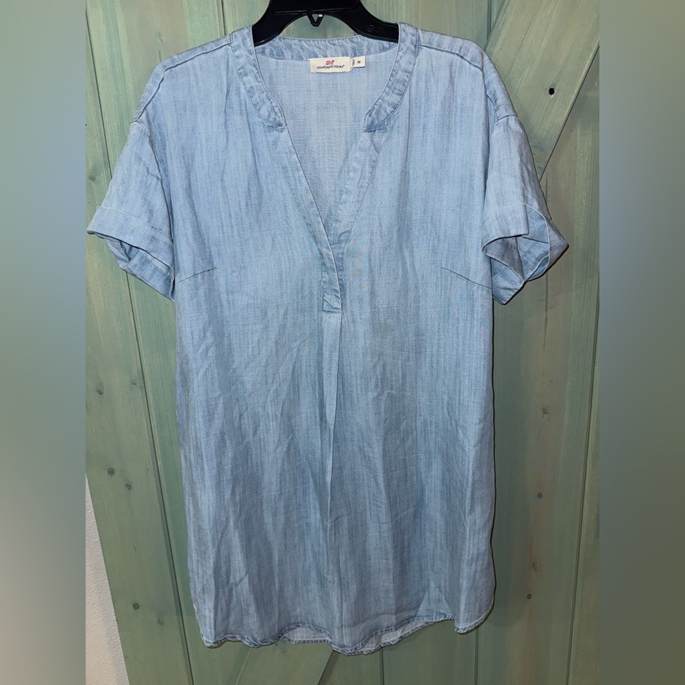 Vineyard vines denim dress size M EUC